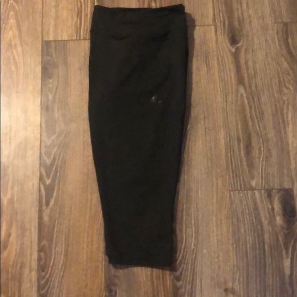 Adidas Cropped Leggings - Picture 2 of 3